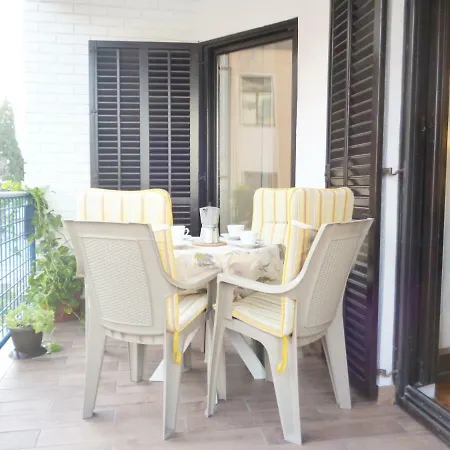 Irene Appartement *
